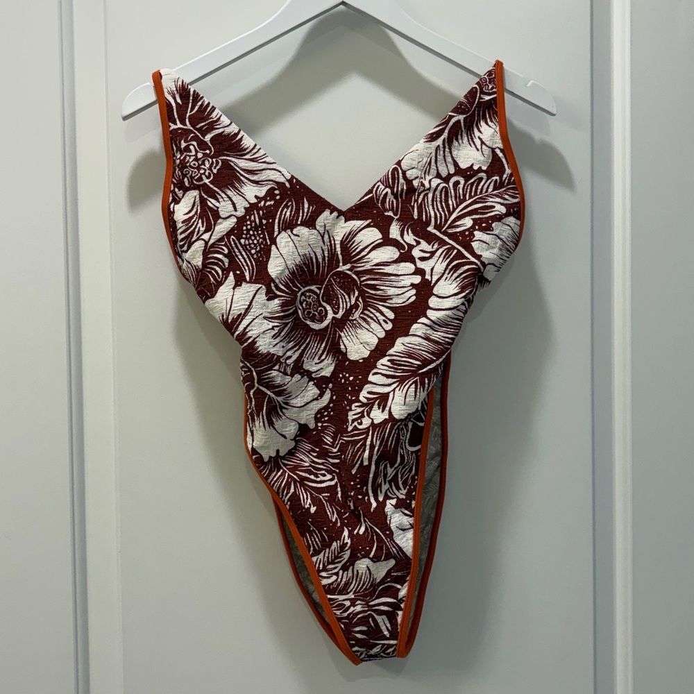Free People Amber One Piece Swimsuit Brown White Tropical Size XL NWOT - Picture 10 of 14